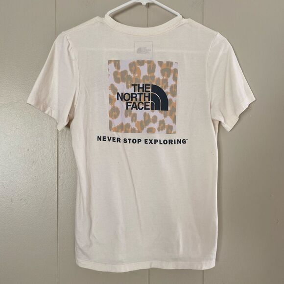 The North Face Women’s T-Shirt XS Cream Short Sleeve Logo Tee Outdoor Basics - Picture 2 of 7